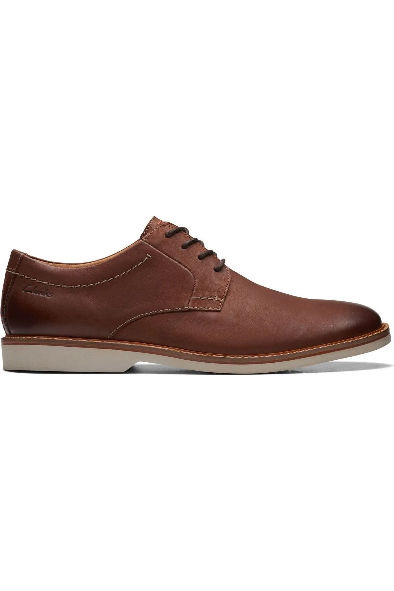 Game Fit Clarks Atticus LTLace in Dark tan Leather