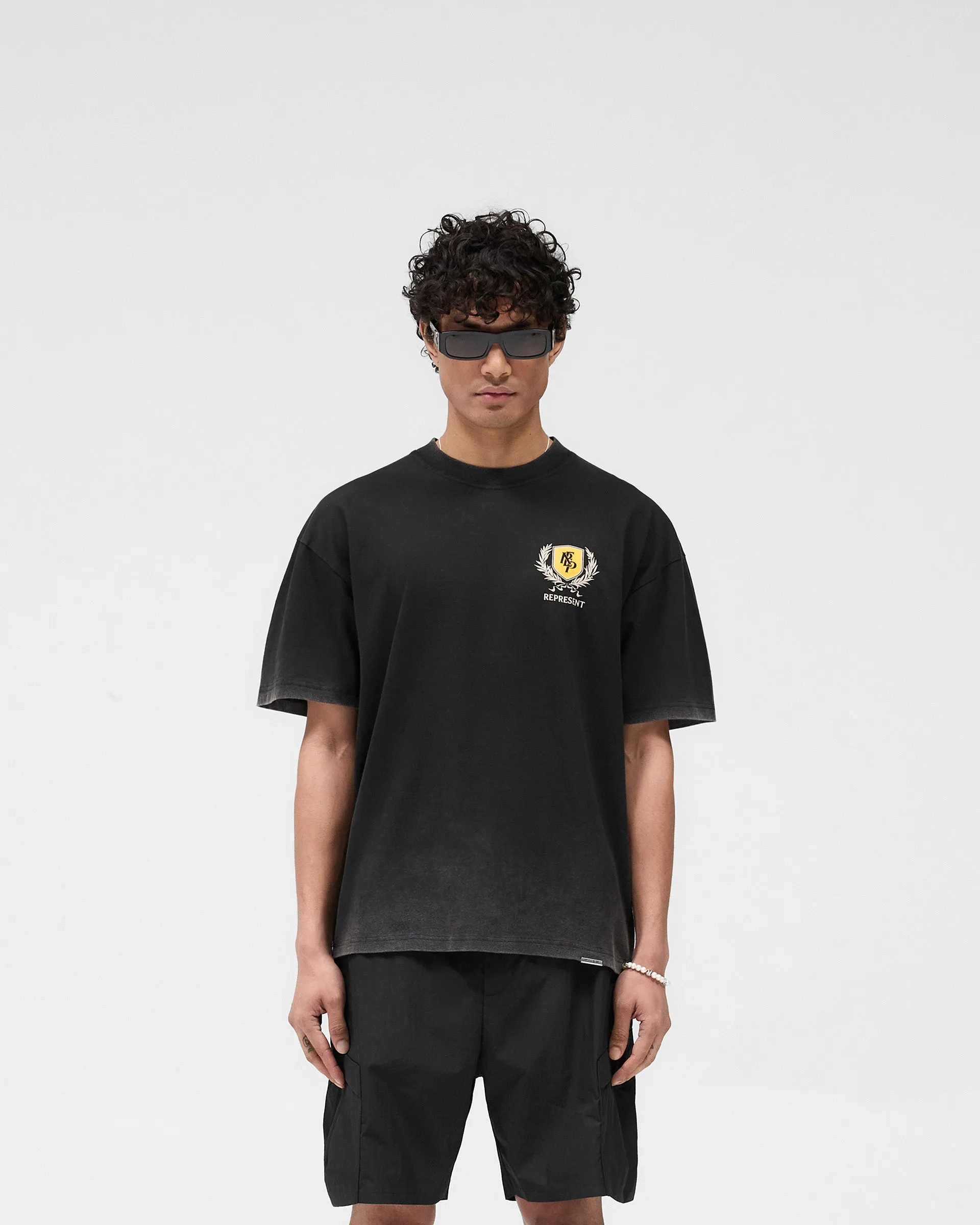 Slim Waistband Perfect Layer Crest T-Shirt - Vintage Black