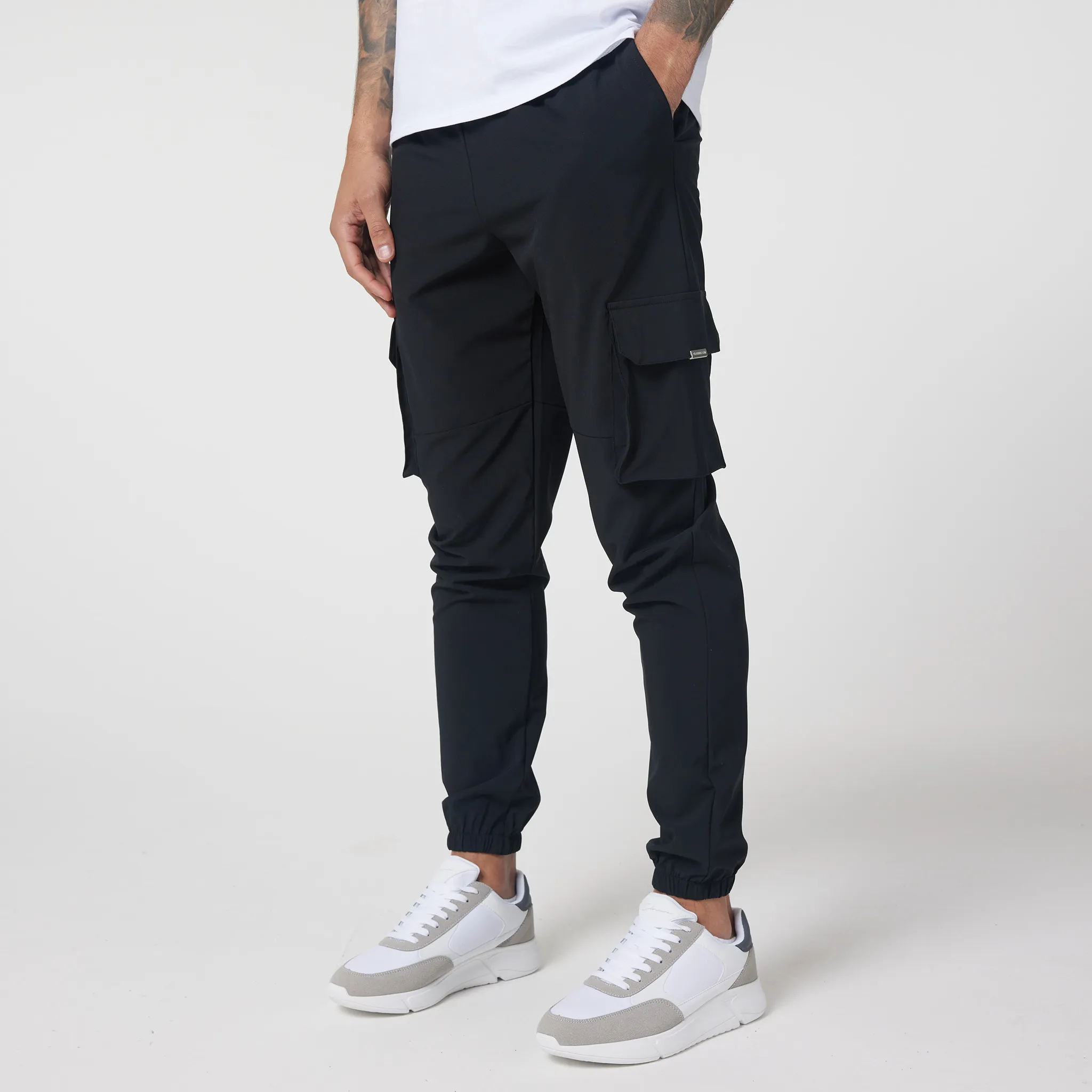 Tech Cuffed Cargo Pant | Black pilling resistant Sleek lines
