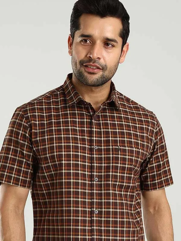 Men Checked Half Sleeve Cotton Shirt Quality Look Soft Feel
