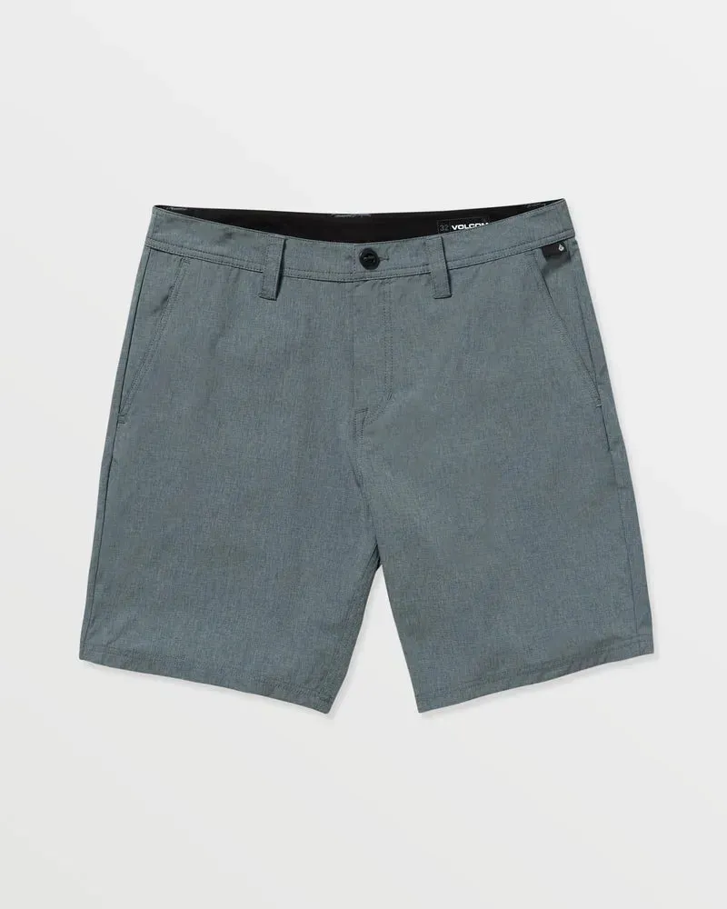 Outdoor Vibe Volcom Mens Shorts Joythriller 19" Hybrid